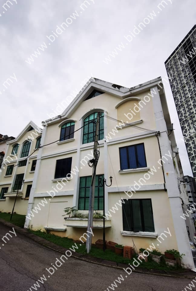 Gerbang Bukit Kecil 2, Taman Sri Nibong, 11900 Bayan Lepas, Penang