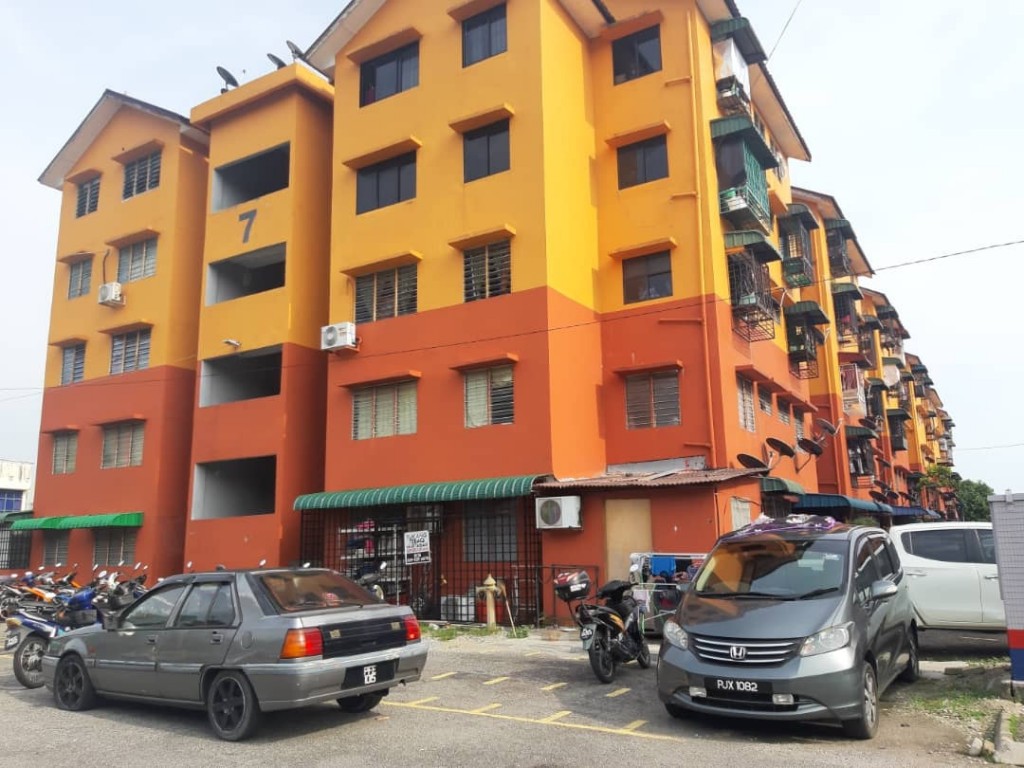 4th Floor, Block 4, Tingkat Teluk Kumbar, Bandar Baru ...