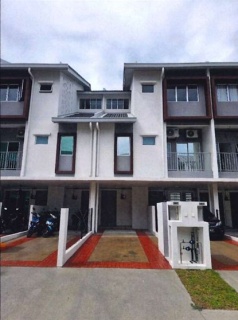 Jalan Seraya 4, Greenwoods Seraya @ Salak Perdana, Taman Salak Perdana, Bandar Baru Salak Tinggi, 43900 Sepang, Selangor