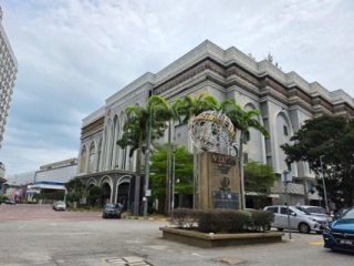 Dataran Pahlawan Melaka Megamall, Jalan Merdeka, Bandar Hilir, 75000 Melaka