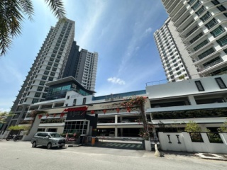Jalan Desiran Tanjung, The Brezza, 10470 Tanjung Tokong, Penang