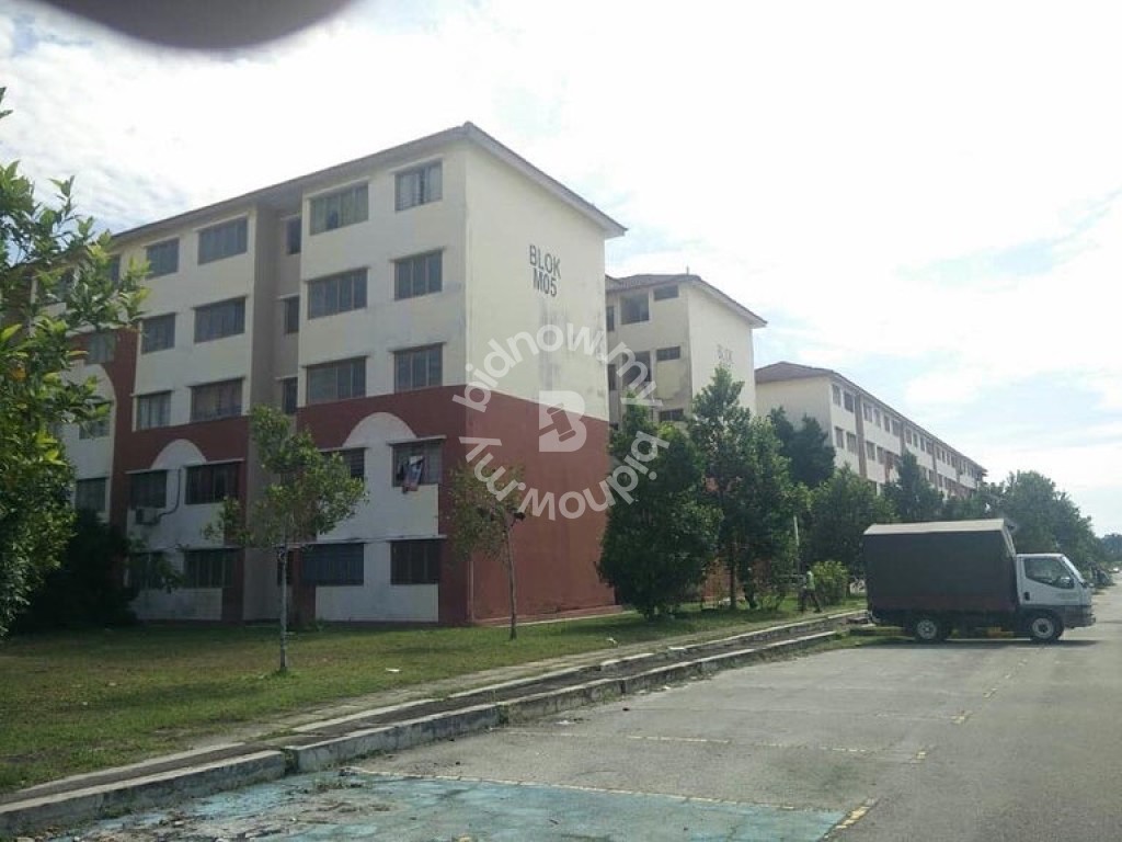 LOW COST APARTMENT JUARA COURT ALAM PERDANA PUNCAK ALAM