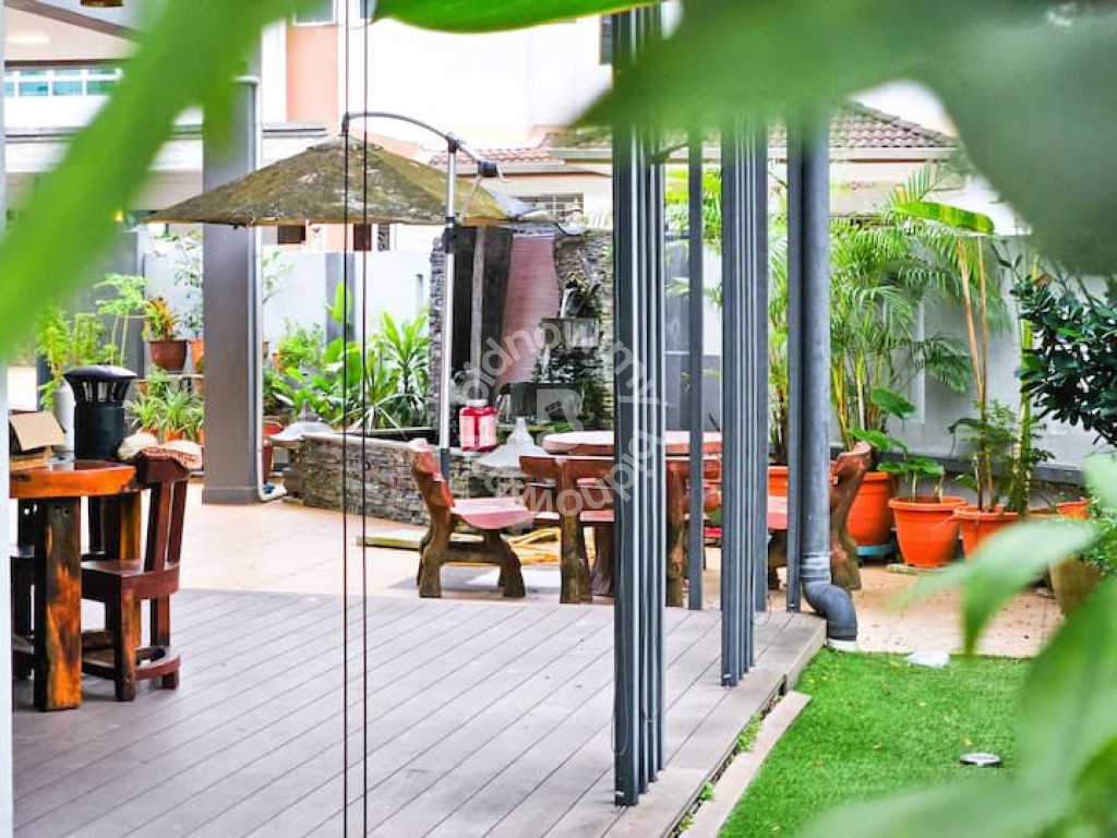 Hot Deal in Ayer Itam! Spacious Semi-D in Prime Location!