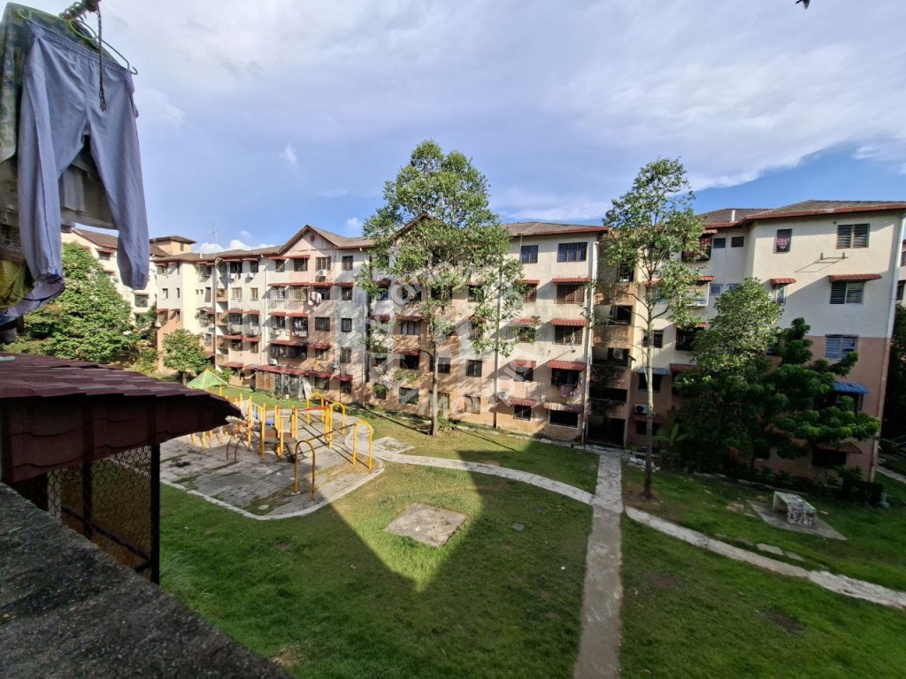 APARTMENT HARMONI DAMANSARA DAMAI