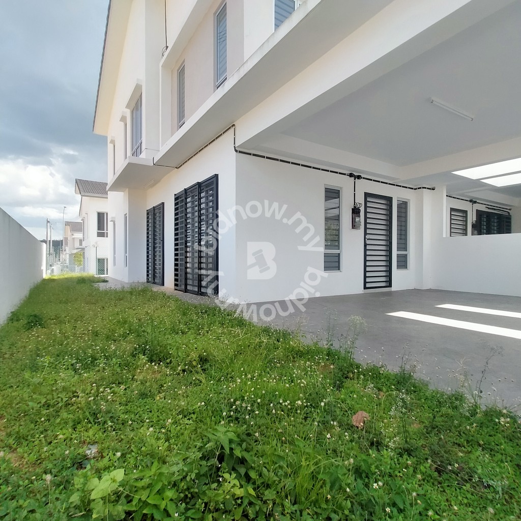 [END LOT + EXTRA LAND] DOUBLE STOREY TIARA SENDAYAN, NEGERI SEMBILAN