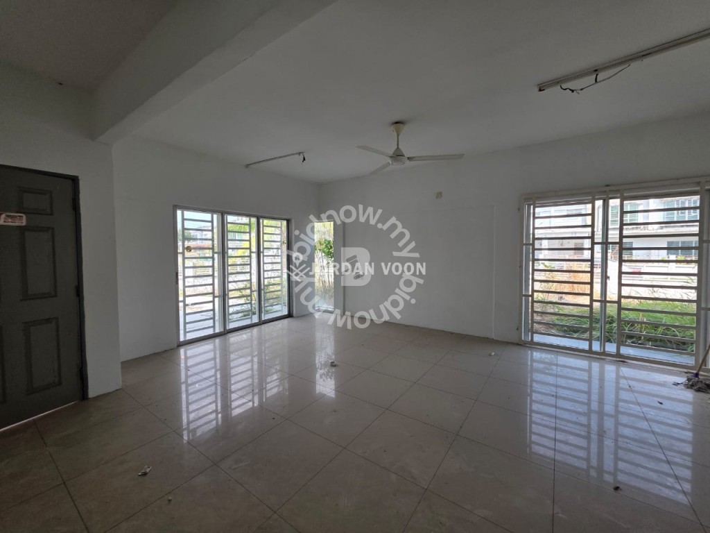 Taman Crescentia 2sty Intermediate Corner Terrace Sell With Tenancy