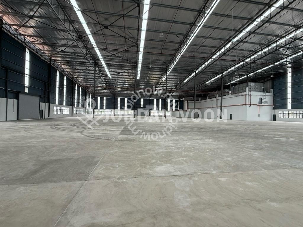 2.5Sty Detached Factory 3,000Amp 4.5Tonnes Butterworth Area