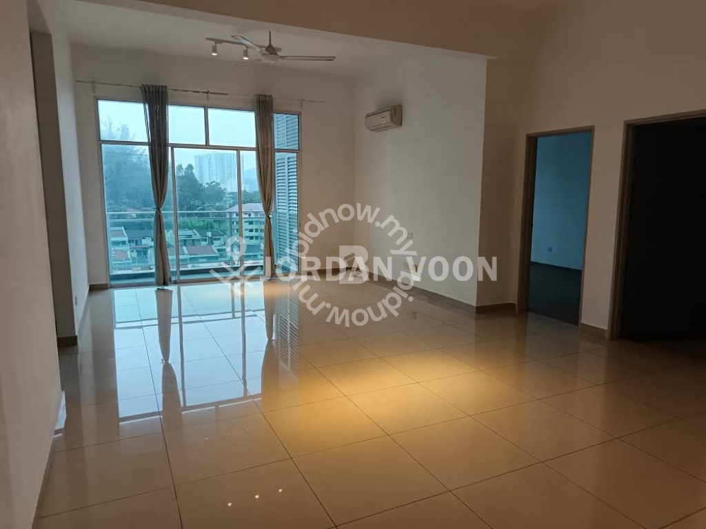 D'Mansion Partially Furnished Well Maintain 2 Car Parks with Private Lift, Bukit Dumbar