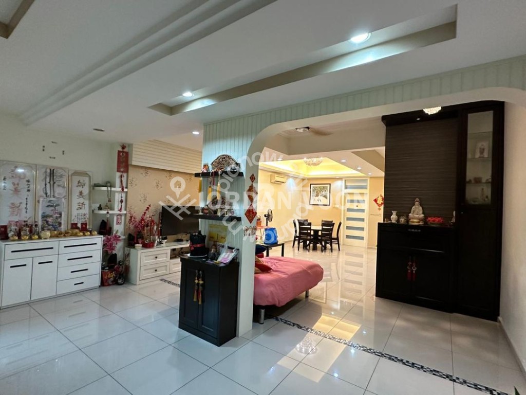 Taman Relau Jaya 3sty Terrace Fully Renovated & Furnished Well Maintain, Relau