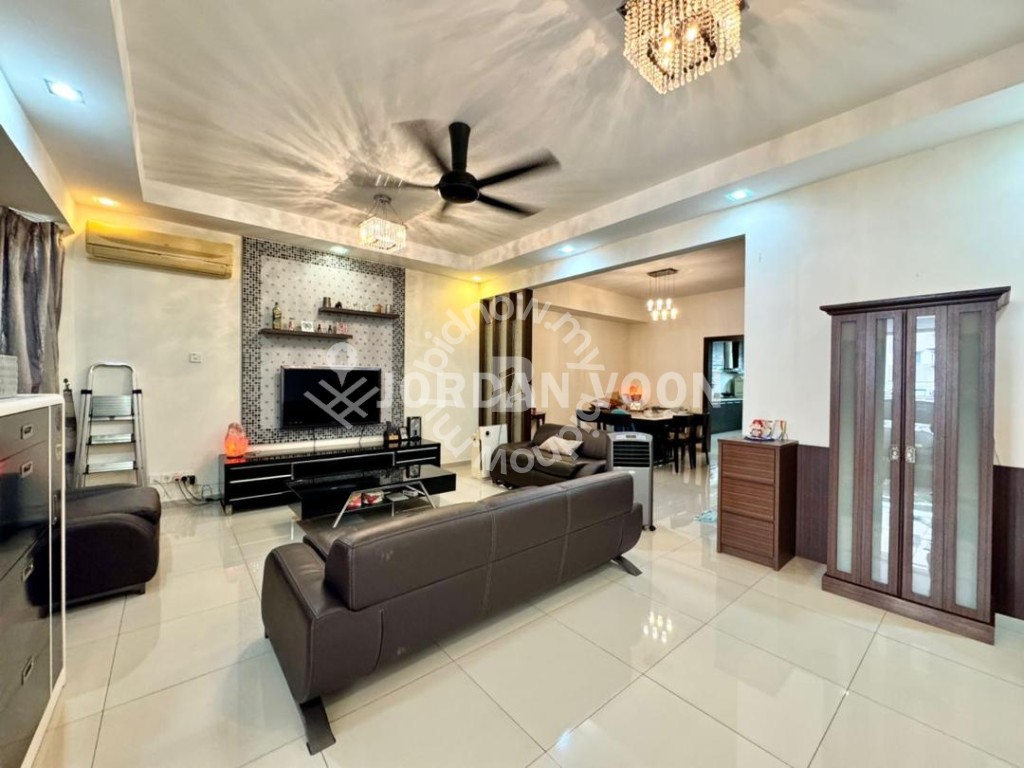 Bukit Jambul 3sty Terrace Fully Renovated & Furnished Well Maintain Relau